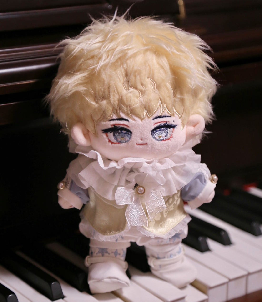 Blonde Hyuka Plushie [RESTOCKED]