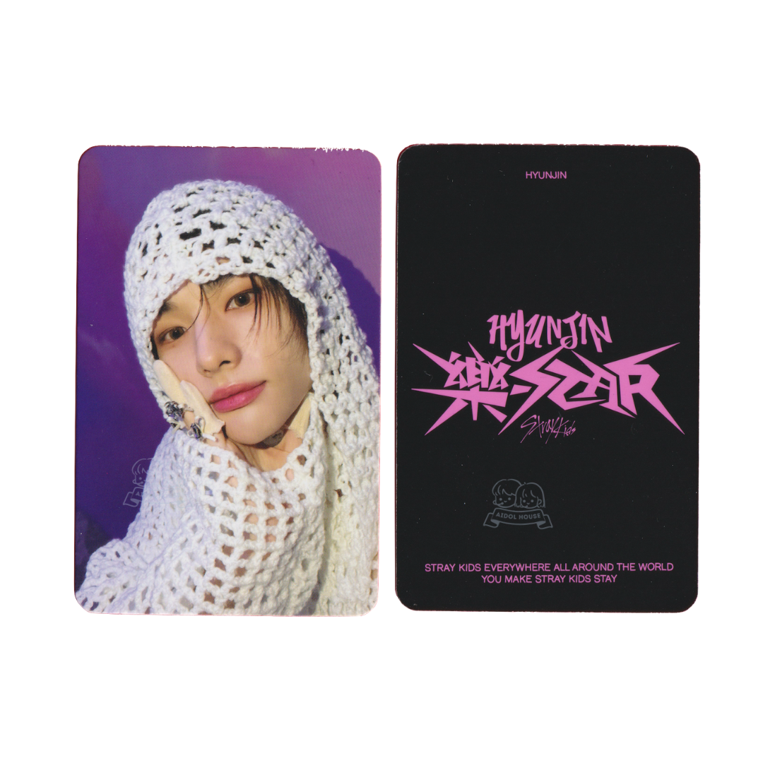 Hyunjin Official Photocard [樂-STAR]