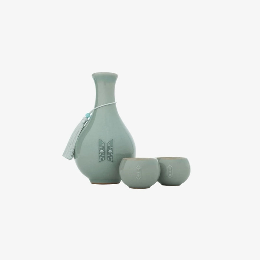 DALMAJUNG BTS X MU:DS OFFICIAL MERCH [GOURD BOTTLE & CUP SET]